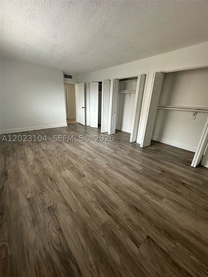6930 Nw 186th St #1-408 - Photo 7 of 19