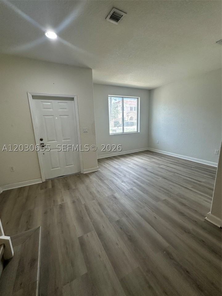 2330 Se 10th St #2330 - Photo 2 of 26