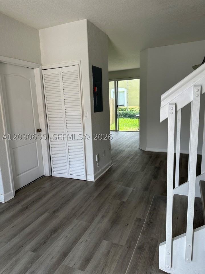 2330 Se 10th St #2330 - Photo 7 of 26