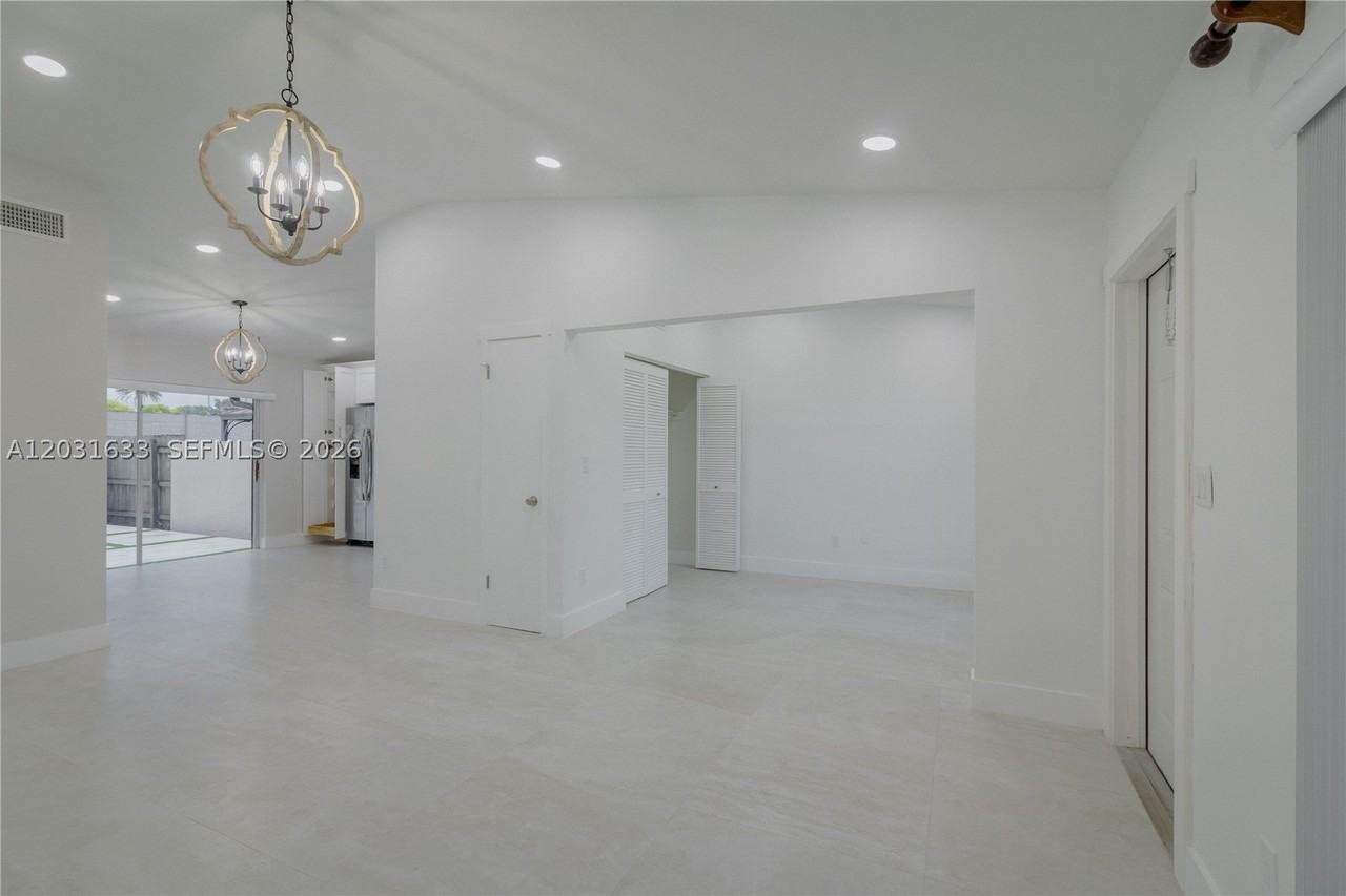 11903 Sw 110th Street Cir E #11903 - Photo 4 of 50
