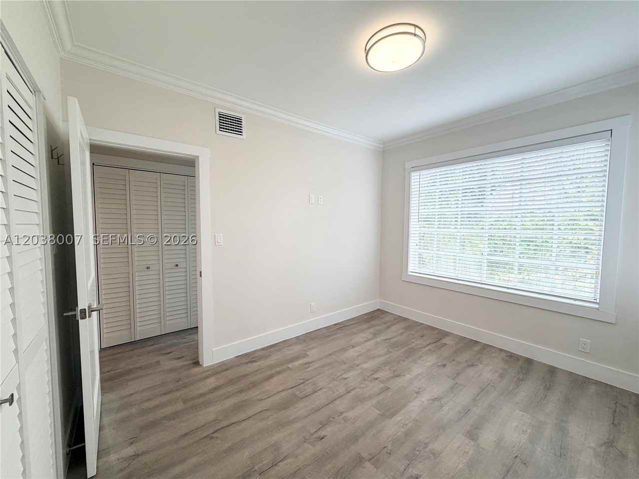 15 Madeira Ave #2 - Photo 3 of 10