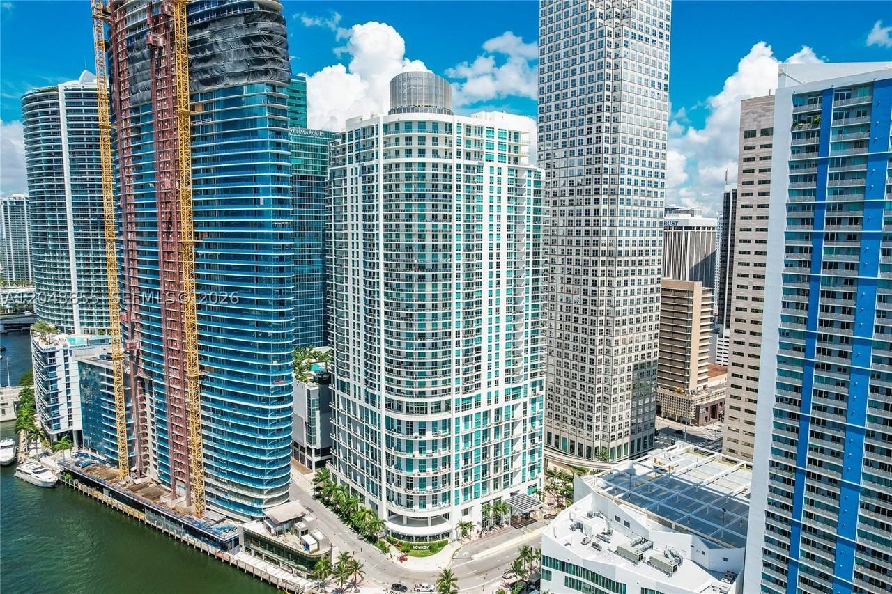 300 S Biscayne Blvd #L612