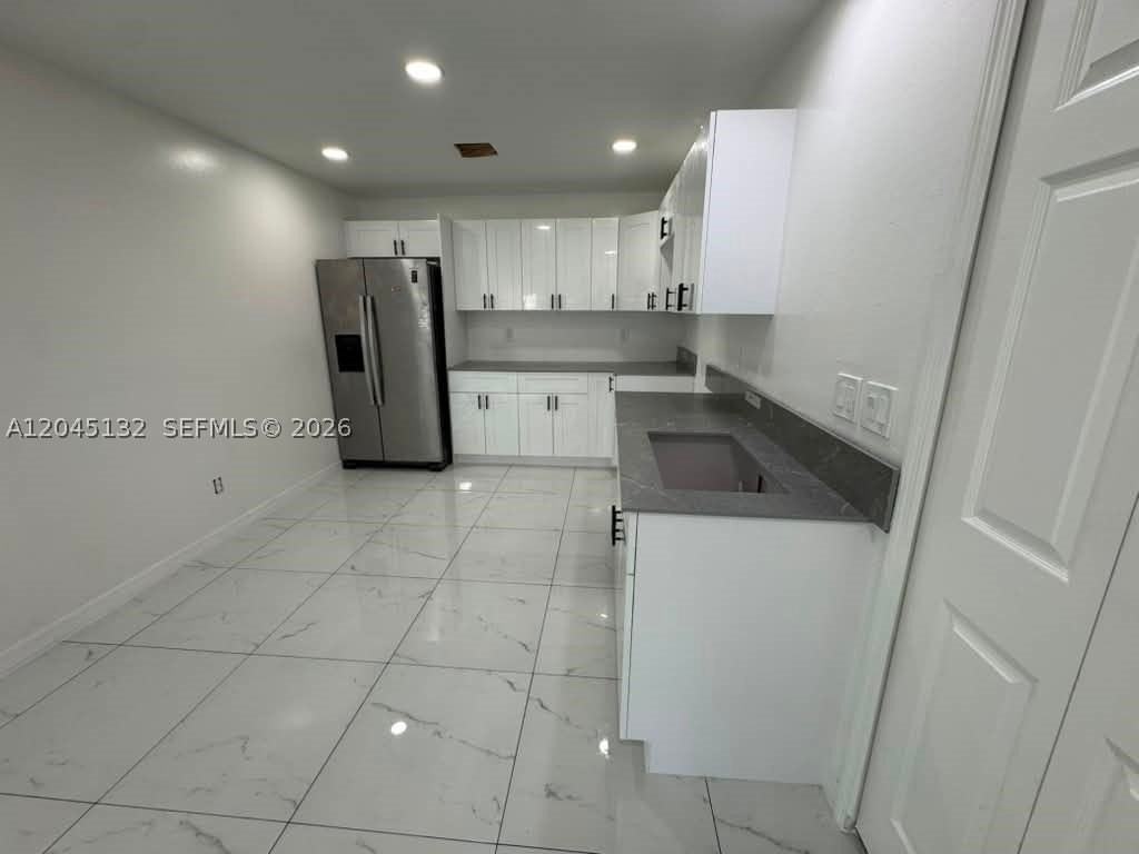 732 Ichabod Ave #732 - Photo 2 of 18