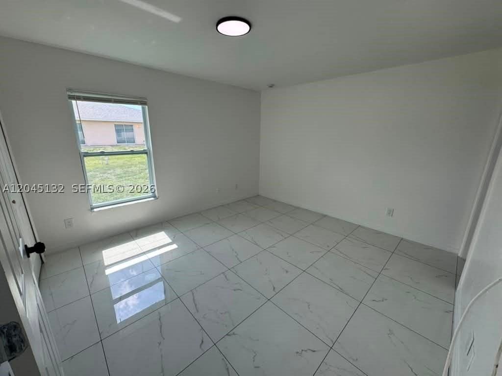 732 Ichabod Ave #732 - Photo 5 of 18
