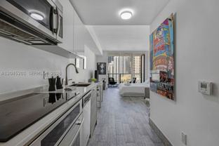 1300 Brickell Bay Dr #2713 - Photo 1 of 1