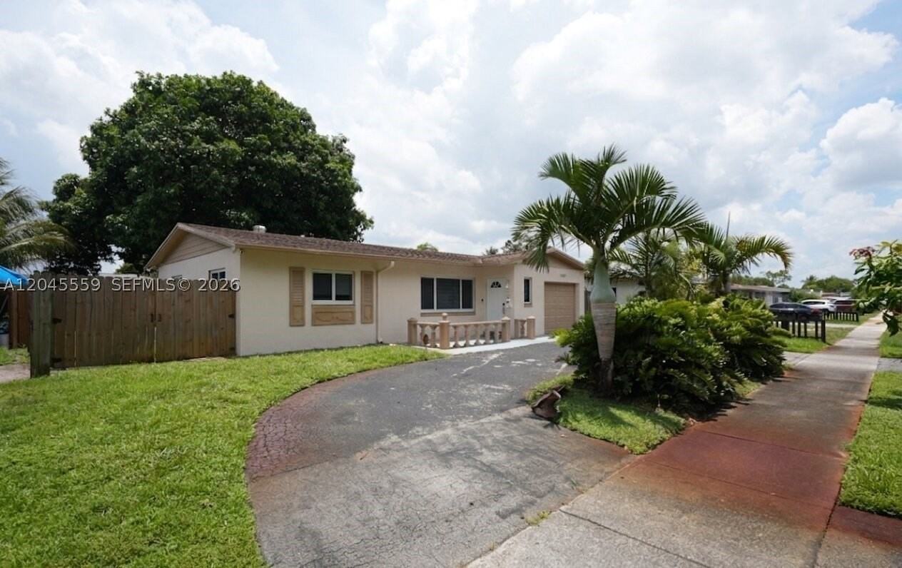 7304 Mckinley St - Photo 2 of 14