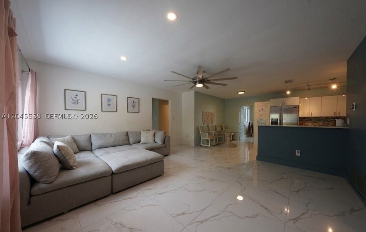 7304 Mckinley St - Photo 3 of 14