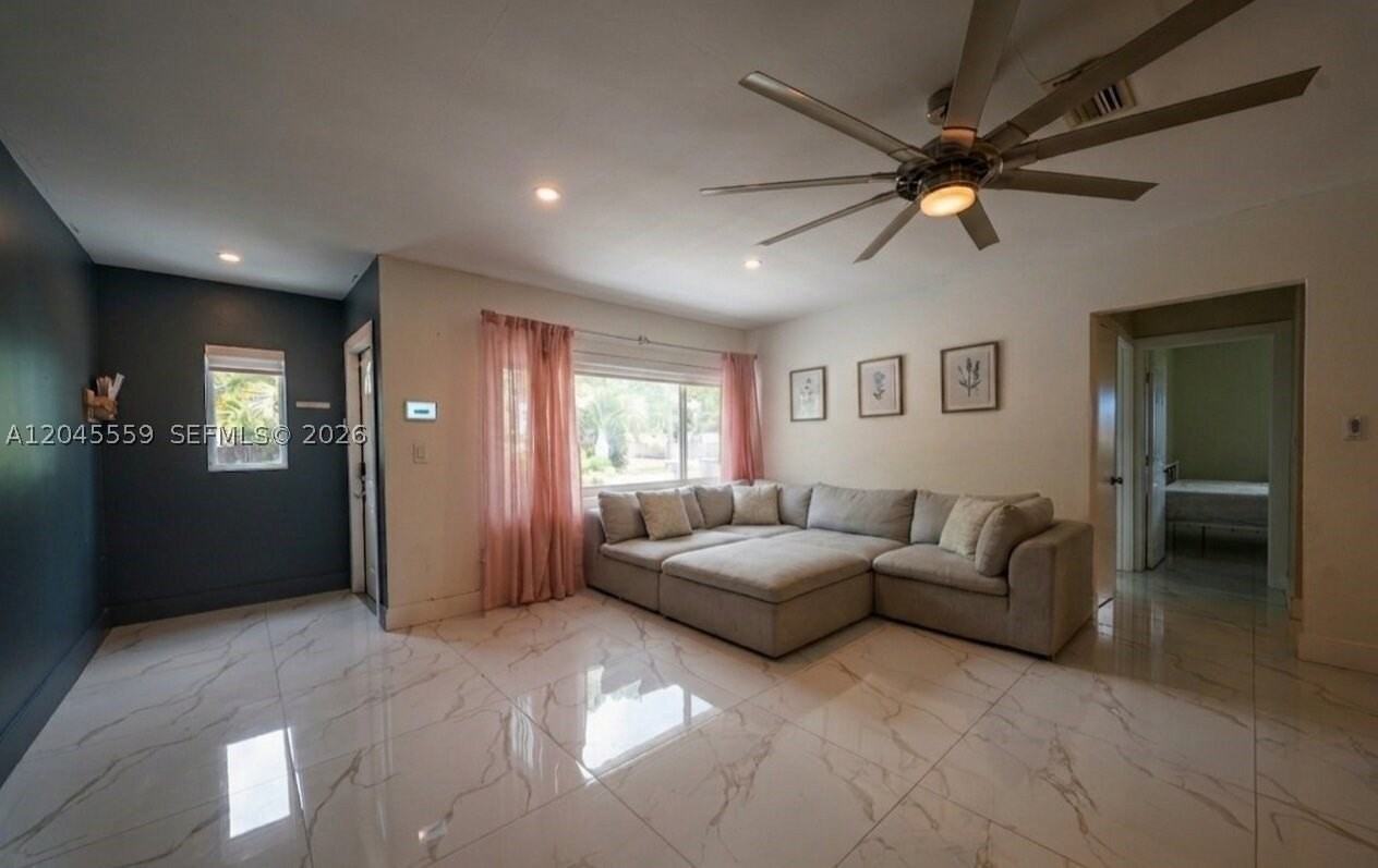 7304 Mckinley St - Photo 4 of 14