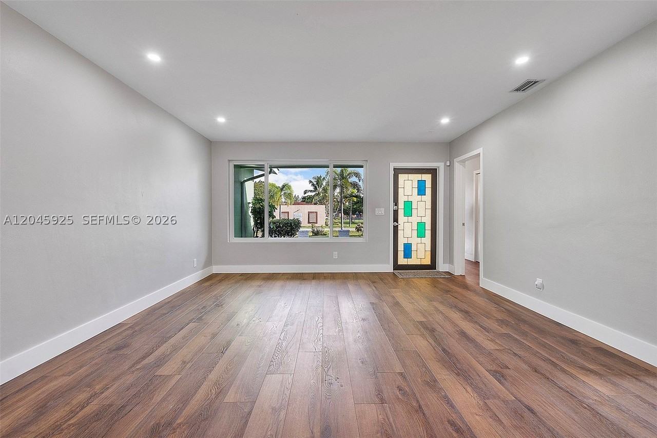 2230 Atlanta St - Photo 3 of 24