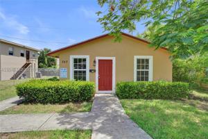 featured image of 727 22nd St #B