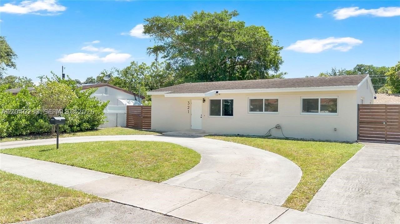 321 Nw 56th Ave - Photo 5 of 28