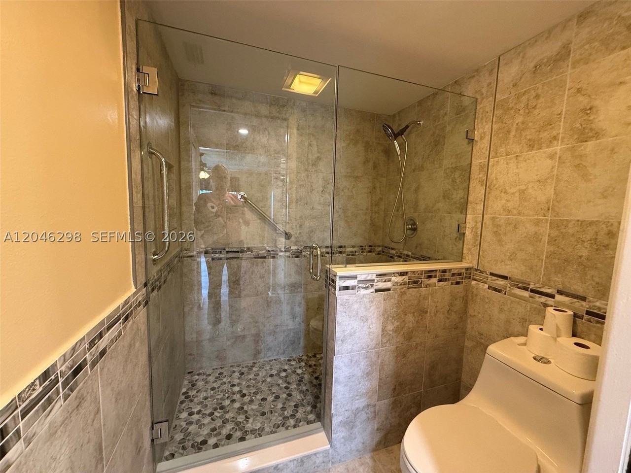 2512 Se 19th Pl #206A - Photo 6 of 12