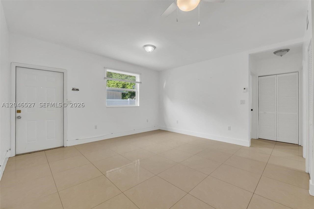 7537 Nw 3rd Ave #2 - Photo 4 of 20