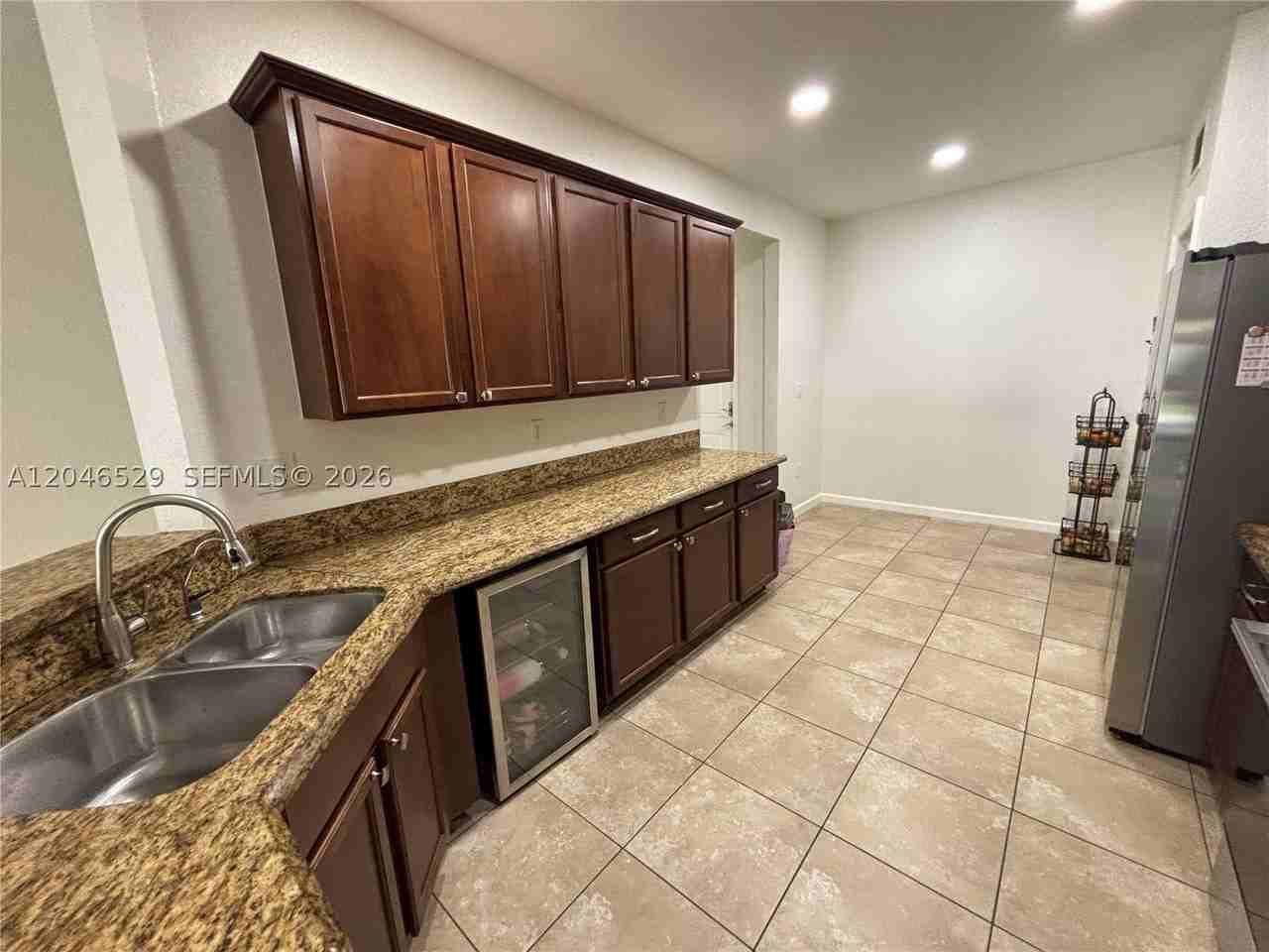 3431 Ne 1st St #3431 - Photo 7 of 50