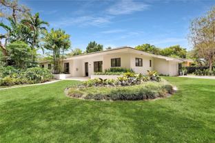 950 Bayamo Ave - Photo 1 of 1