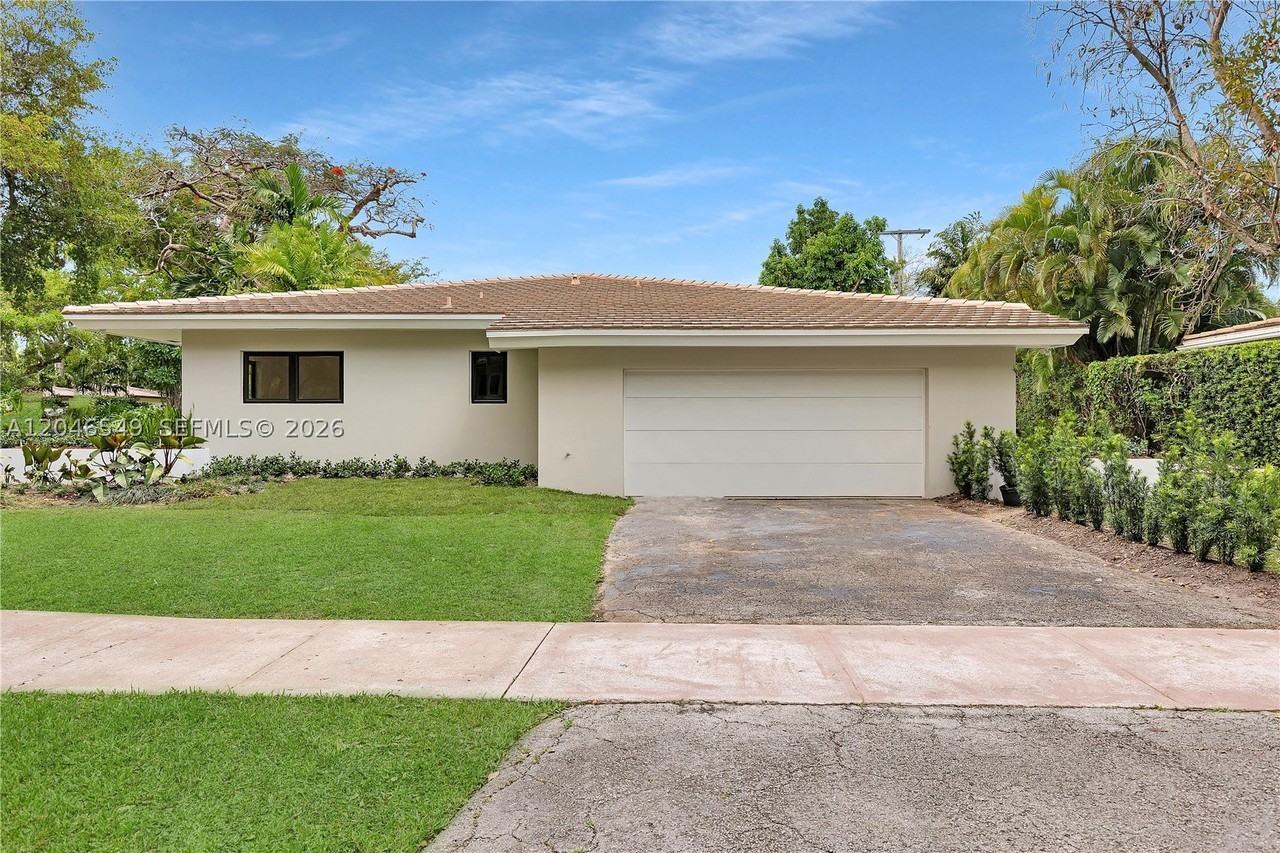 950 Bayamo Ave - Photo 6 of 42