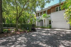 featured image of 4734 Sunset Dr