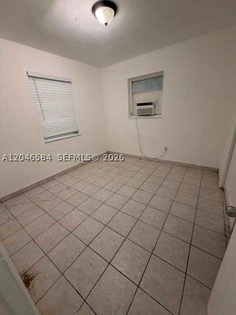 2510 Ne 181st St #1 - Photo 4 of 8
