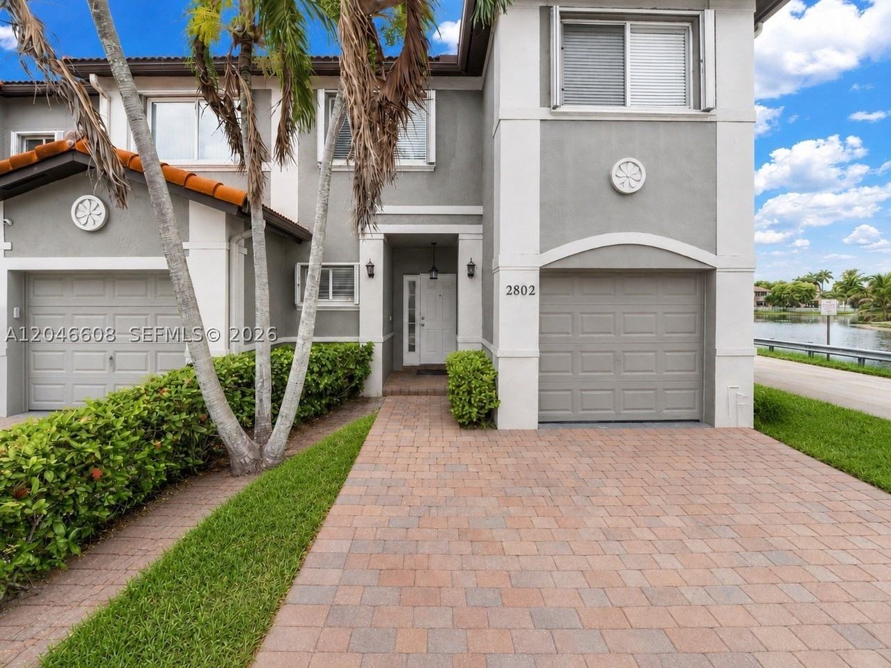 2802 Sw 128th Way #B - Photo 2 of 34