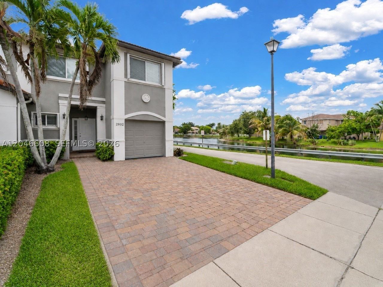 2802 Sw 128th Way #B - Photo 3 of 34