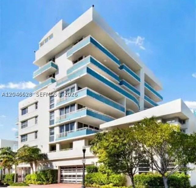 200 Ocean Dr #3C