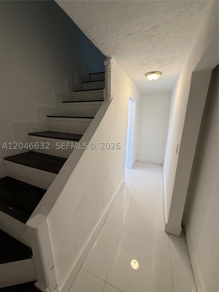6716 Nw 6th Ave #2 - Photo 5 of 19