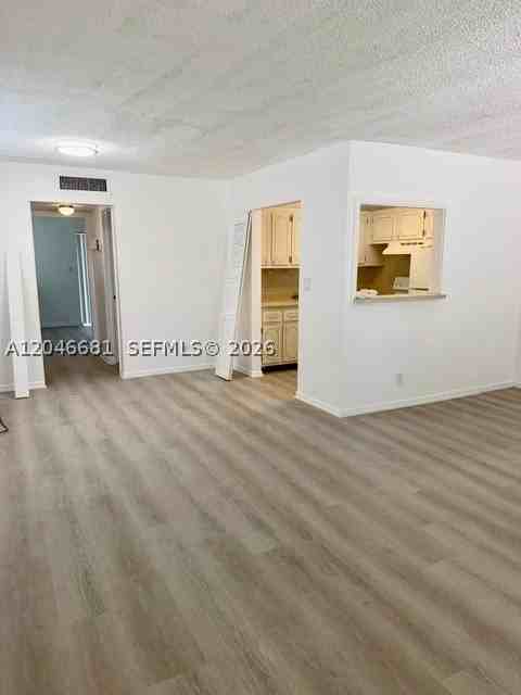 41 Salisbury B #B - Photo 2 of 11