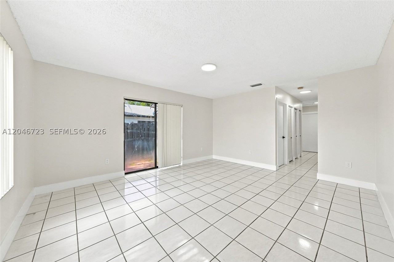 20117 Sw 88th Ct - Photo 6 of 27