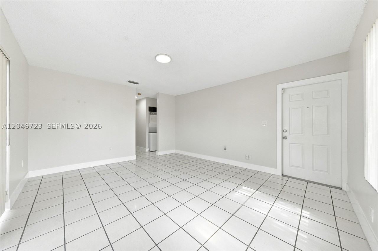 20117 Sw 88th Ct - Photo 7 of 27