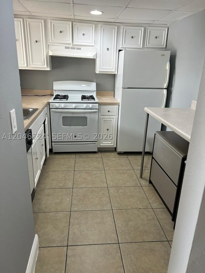 18051 Nw 68th Ave #K204 - Photo 3 of 7