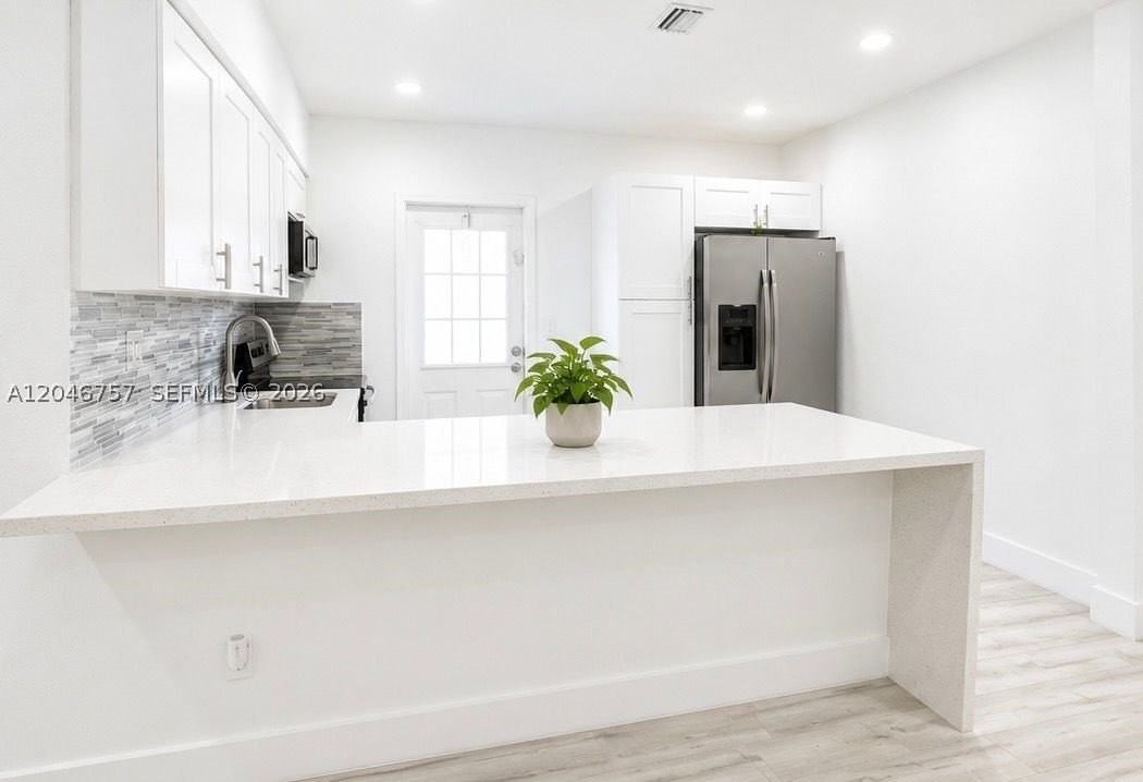 59 E 10th St #1 - Photo 6 of 13