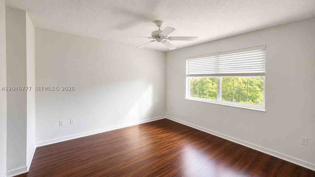 4163 N Haverhill Rd #1219 - Photo 6 of 13