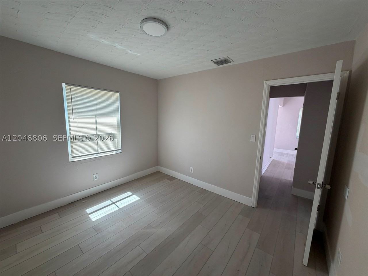 2214 N 25th Ave #2216-1 - Photo 5 of 7