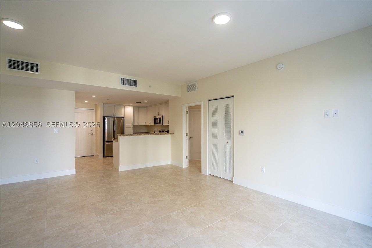 1091 Galiano St #404 - Photo 7 of 24