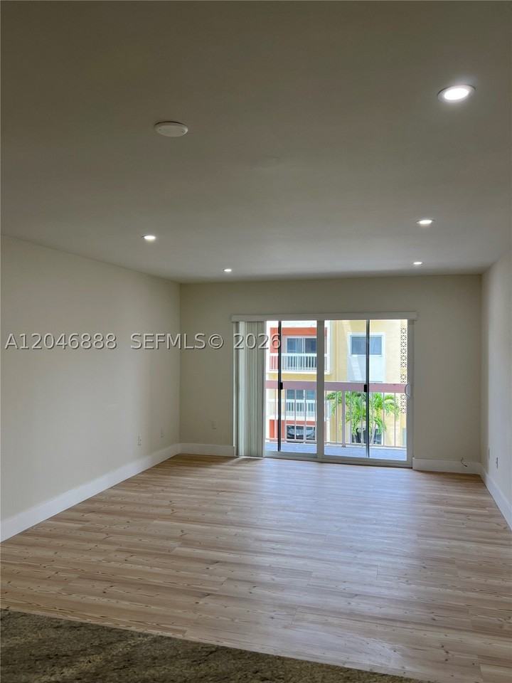 7800 Camino Real #H307 - Photo 4 of 10