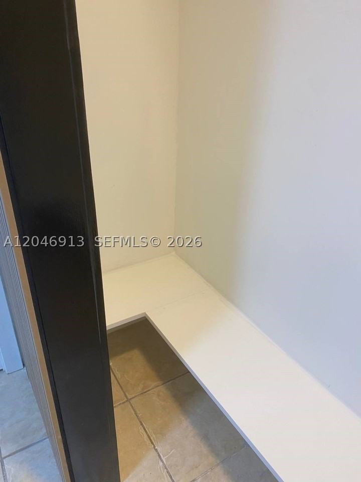 1212 Nw 11th Ct #1212 - Photo 3 of 21