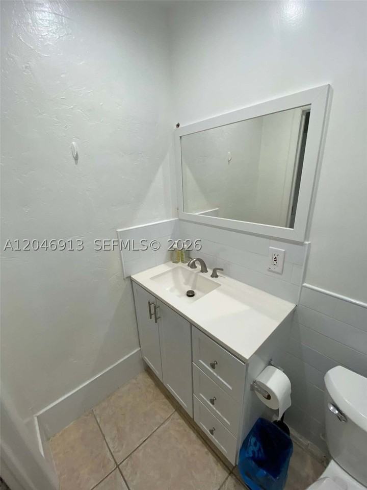 1212 Nw 11th Ct #1212 - Photo 6 of 21