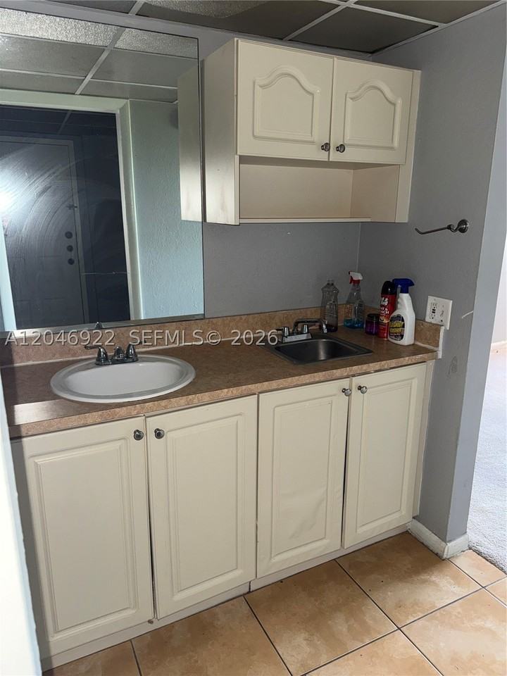 6960 Nw 186th St #2-431A - Photo 2 of 17