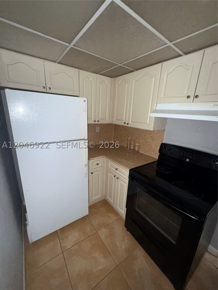 6960 Nw 186th St #2-431A - Photo 4 of 17