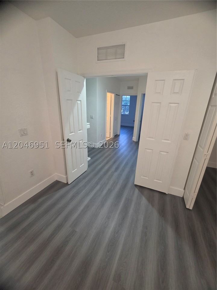 2532 Sw 85th Ter #102 - Photo 7 of 20