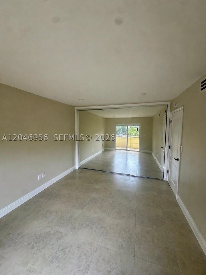5839 Sw 74th Ter #104 - Photo 6 of 26
