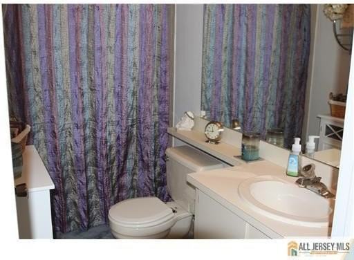 388 Lancaster Ct - Photo 6 of 12