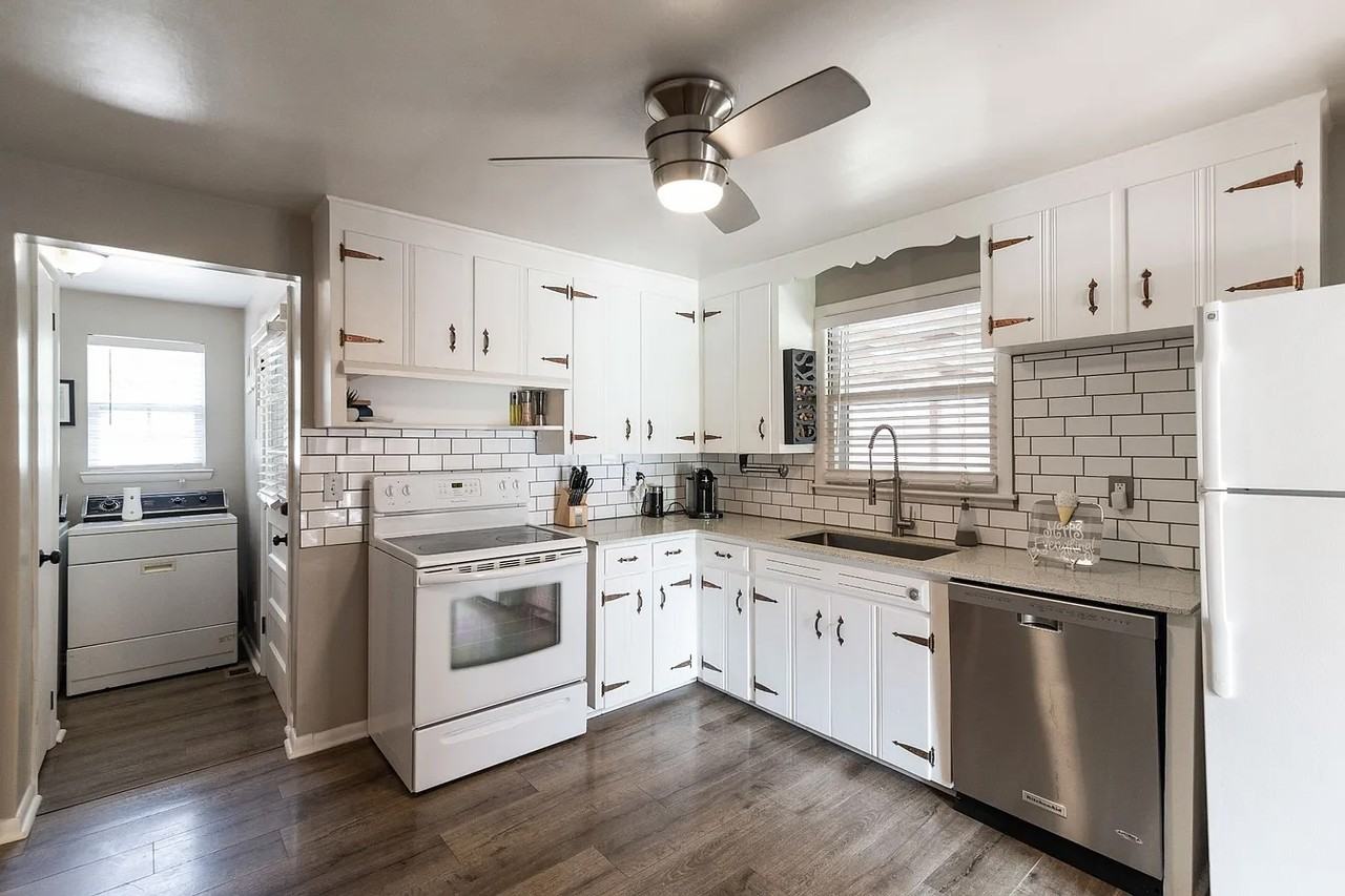 4117 Edwards Ave #1 - Photo 6 of 10