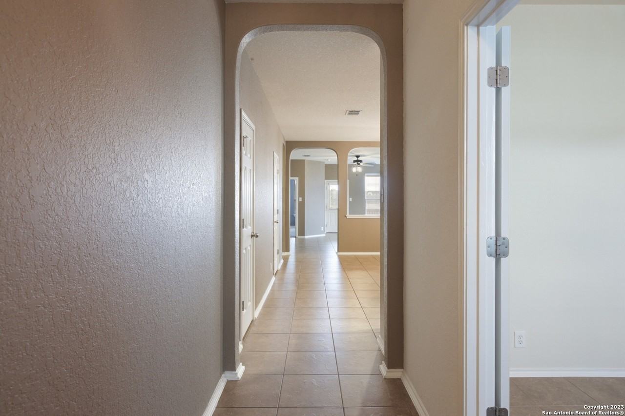 722 Broad Elk - Photo 3 of 17