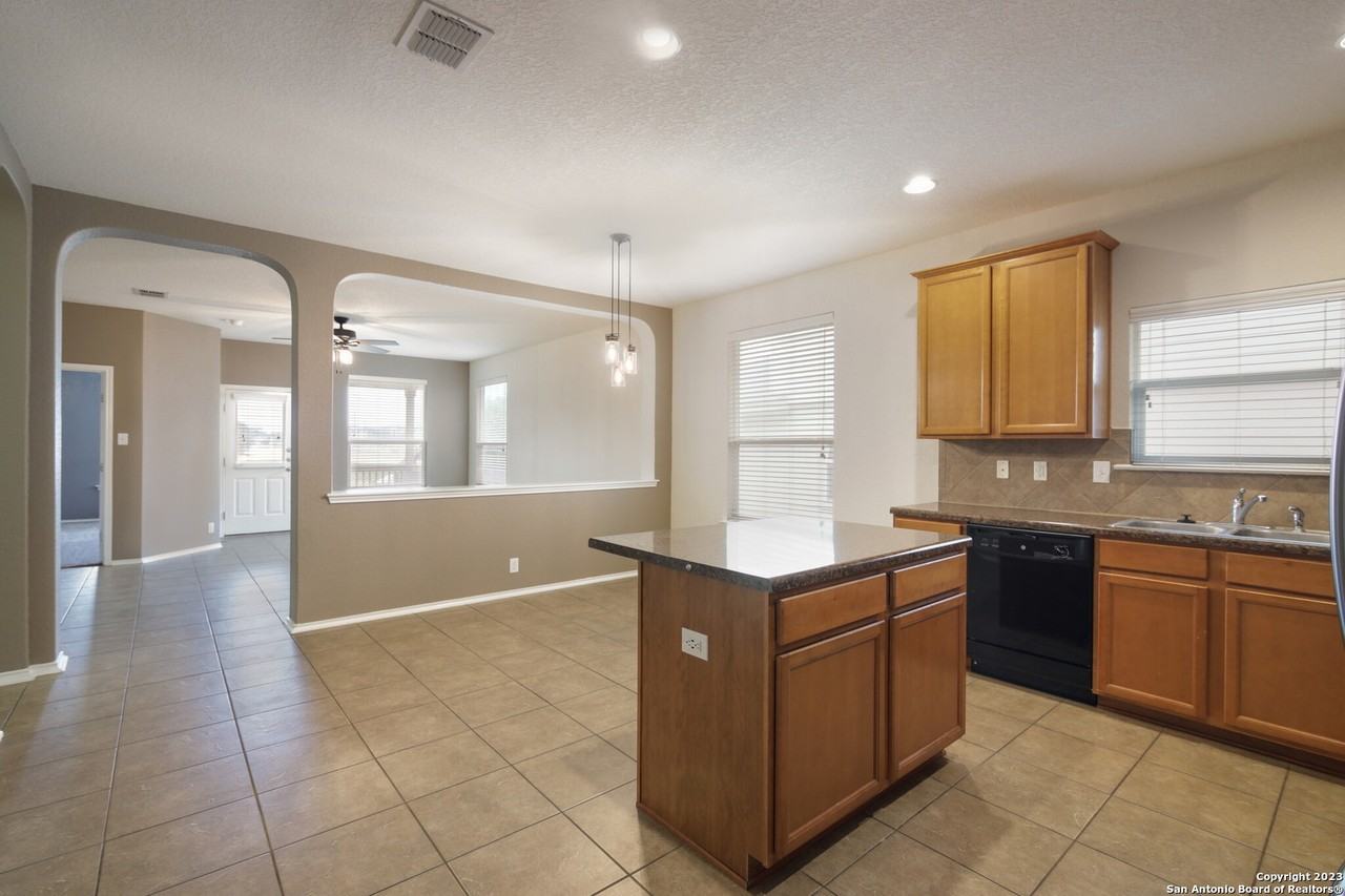 722 Broad Elk - Photo 5 of 17