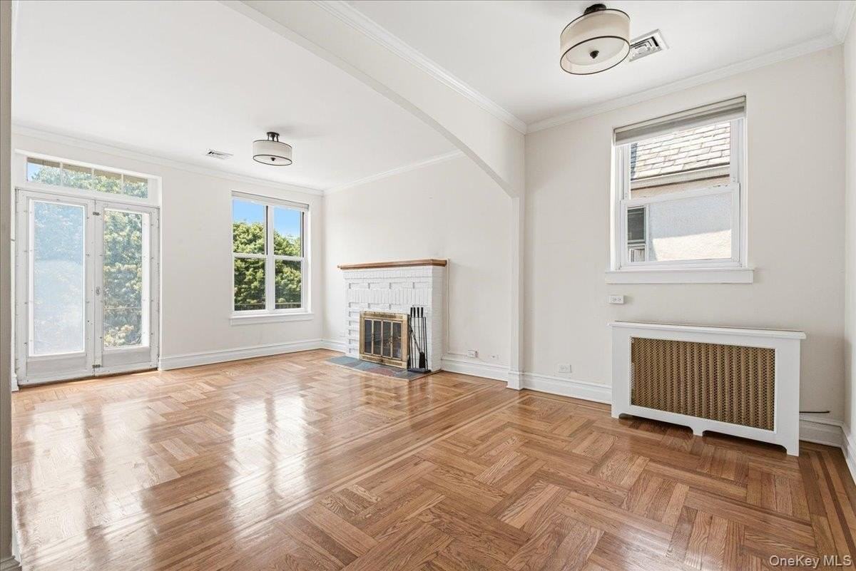 6811 Clyde St #2ndFL - Photo 4 of 34