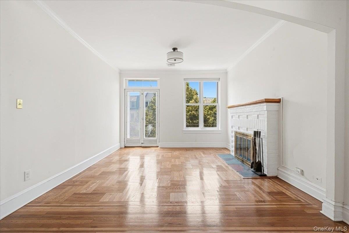6811 Clyde St #2ndFL - Photo 6 of 34