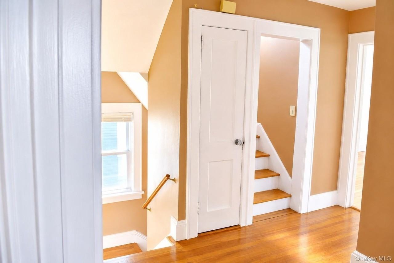310 Palmer Ave - Photo 4 of 13
