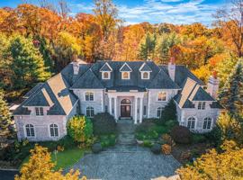 featured image of 30 Arden Ln