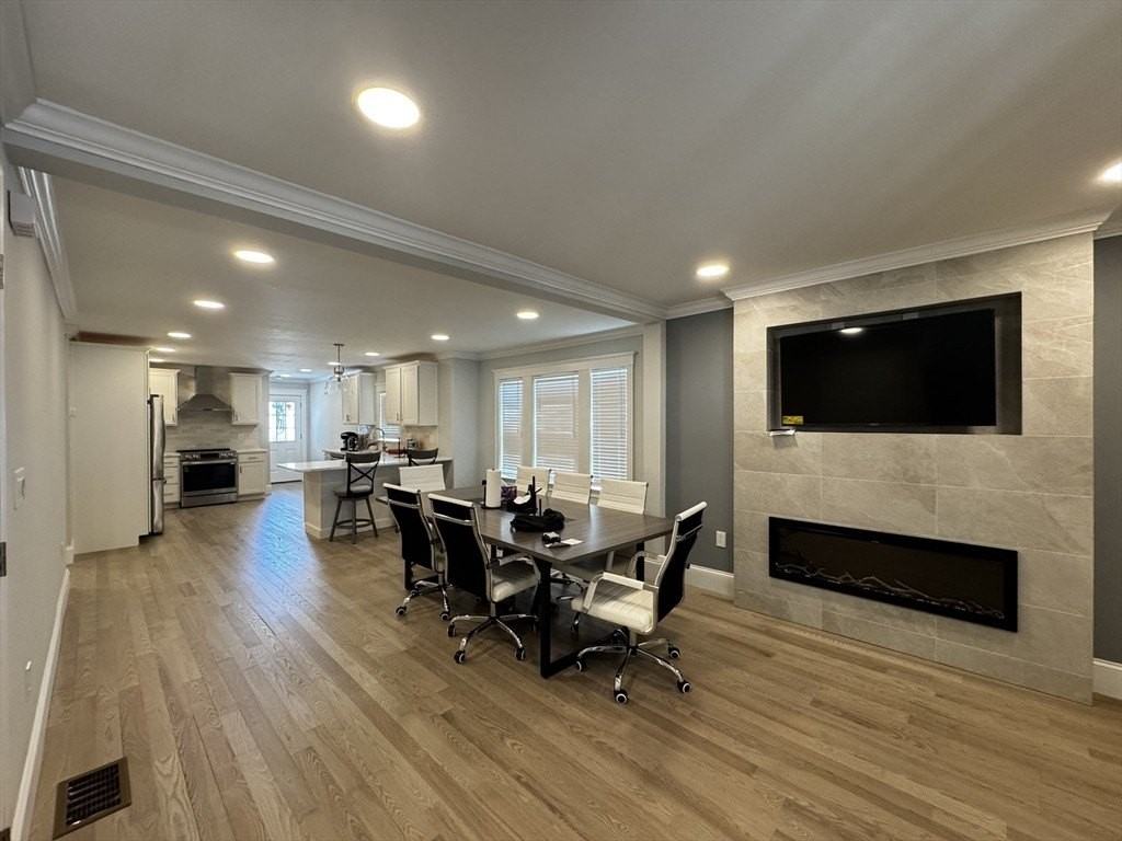 33 Hamilton St #1 - Photo 3 of 16